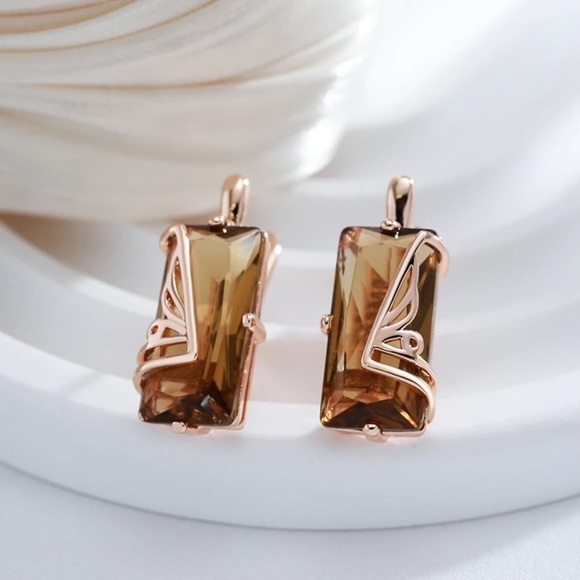 Rose Gold Plated Light Brown Zirconia English Earrings - Picture 2 of 6